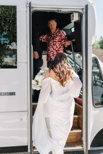 Puget Sound Excursion Bus at a wedding